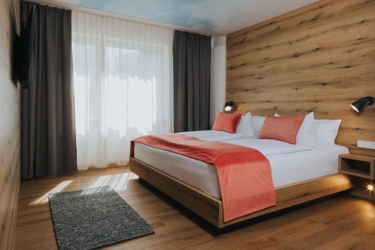 Hotel Drei Quellen Therme 바트그리스바흐 외부 사진
